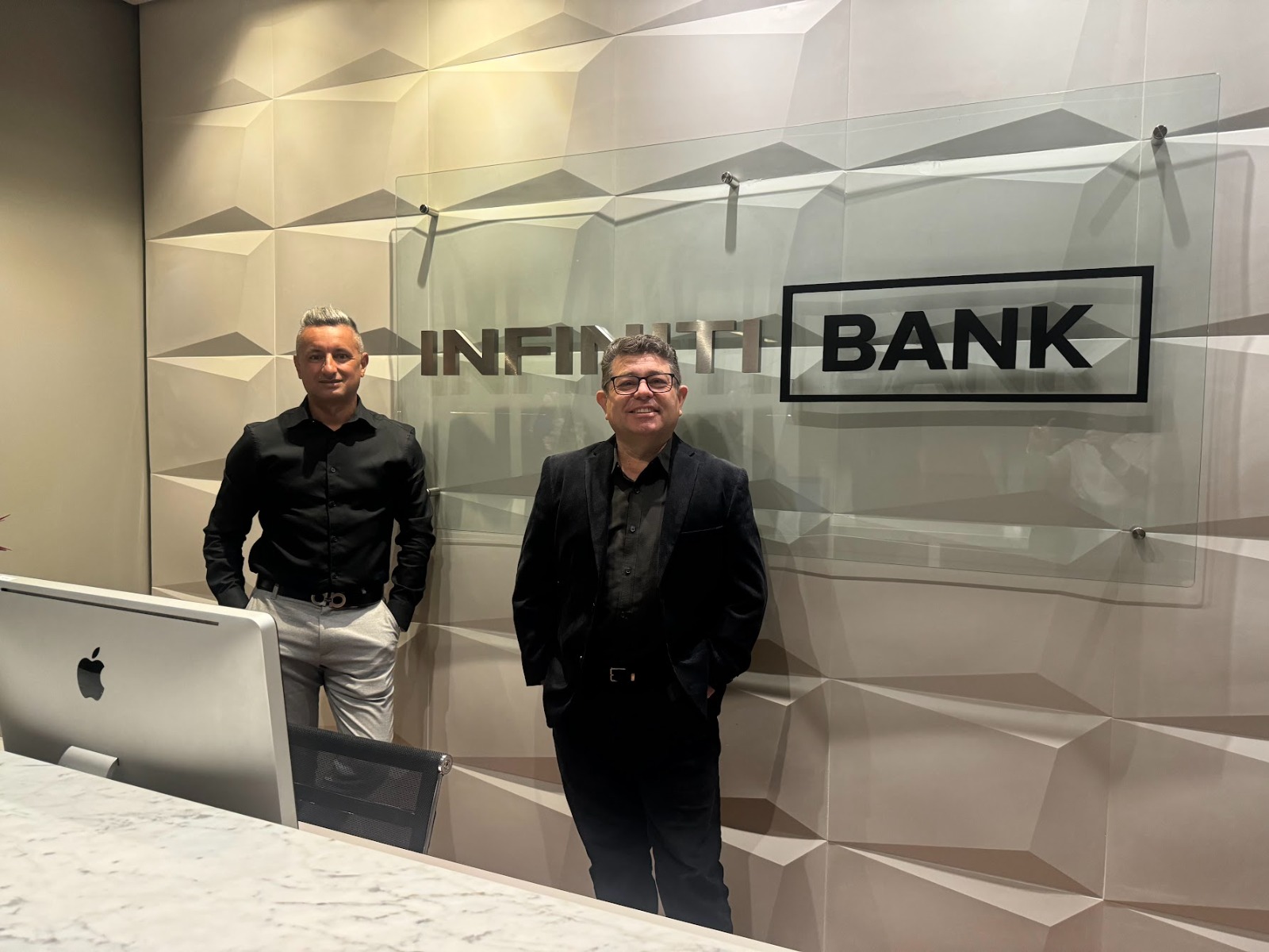 Infinit Bank
